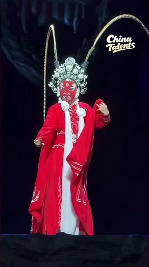 Don’t blink: Chinese opera face-changing with costume-switching