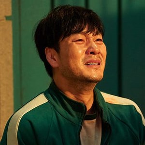 Squid Game boss says fans should watch subtitled instead of dubbed