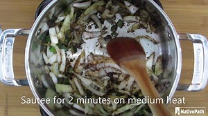 😋This new healthy twist on a not so healthy soup will surprise your taste buds! Packed with fiber, Vitamin A and protein, and loaded with anti-inflammatory spices, you'll make this a "go-to" meal for your health-conscious life!🔥👌 • 👉Full recipe and directions here==> http://bit.ly/2vCiYXd | NativePath