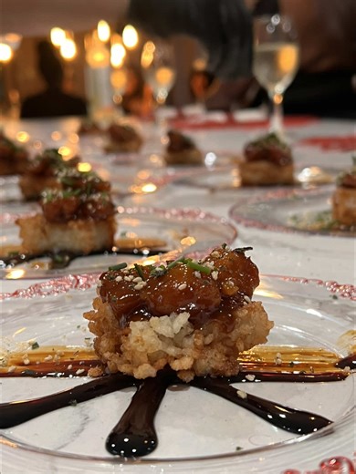 An intimate evening, beautiful energy, and plates crafted with intention. Private dinners are where I get to pour my love, creativity, and modern twist on the classics—right into your home. Thank you for trusting me to elevate your night. 🤍✨ #AModernSpinOnClassicCuisine www.ChefDerricka.com