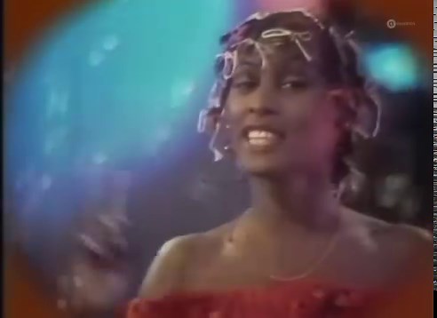 Who remembers the duo Snoopy? The band released one album and ‘No Time For A Tango’ was their first hit!🌟 Listen the song here: https://song.link/es/i/1551788961 | Red Bullet - Record Label