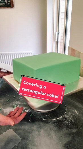 How to Cover a Square Cake with Fondant: Quick Tutorial