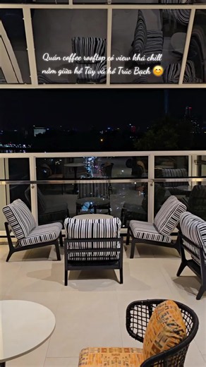 Piona Coffee & Moments - Coffee rooftop view giữa Hồ Tây và Hồ Trúc Bạch
