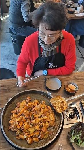 춘천 닭갈비 맛집 ♡통나무집 닭갈비 1호점(본점)♡ 역시 춘천까지 닭갈비를 먹으러 온 보람이 있네요. 2026년 2월 3일