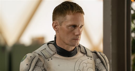 Alexander Skarsgård Shares His Unfiltered Thoughts on Filming 'Big Little Lies' (Exclusive)