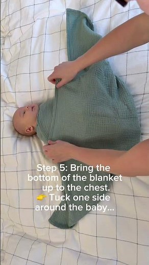 How to Swaddle a Baby with a Blanket | How to Swaddle a Newborn #babyblanket #swaddle #baby