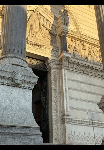 Discover the Basilica of Notre-Dame de Fourvière