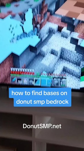Finding Bases on Donut SMP Bedrock