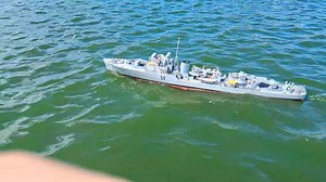 HMS Zetland, Hunt class destroyer, 1/48th scale in wind and wave.... | Dundee Model Boat Club