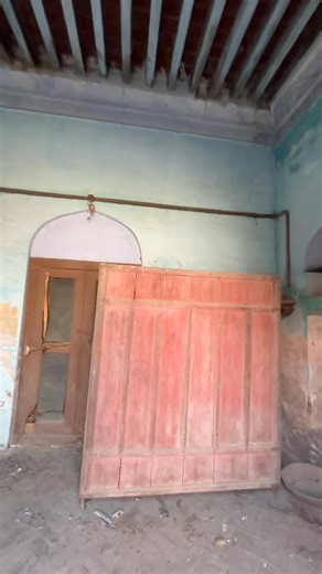 107K views · 1.6K reactions | Vill.Kathlour(punjab)on Indo-pak border , Rajputs and Thakurs use to live in this village . Every people of this village is warrior . They went to Pakistan in 1971 war and who seen missiles passing by there heads on nights of 7th,8th,9th,10th may . Very old havelis in village and village with great history | Travel with Bonnie | Facebook