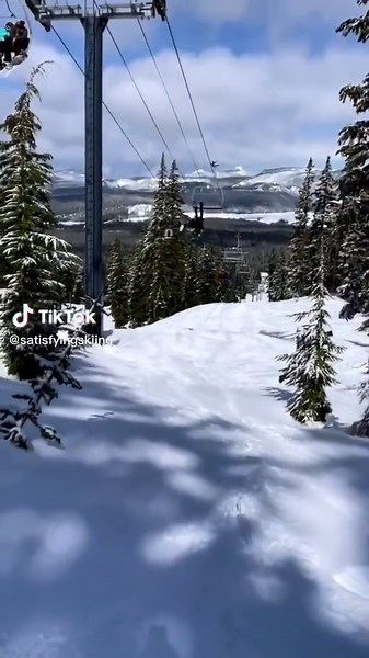 Mind-Blowing Backflip Skiing Stunt 🎿