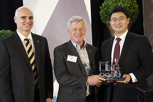 Purdue honors alumnus Bill Elmore for transformational gift to name ECE