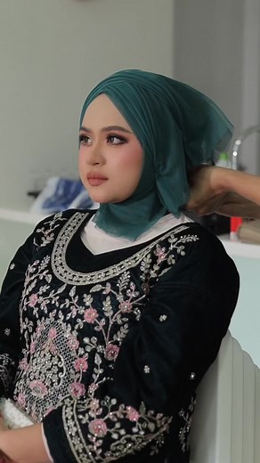 Turkish Hijab Styling Tutorial by Makeupbyaqielahm