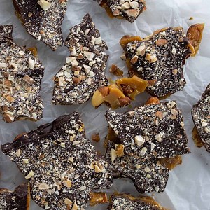 Ultimate Almond Toffee Recipe - The Frizzled Leek