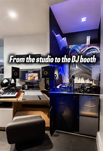 Studio vs Dj booth 🎧 Same track, two different worlds Where do you like it more? #techhousemusic #djlife #producerlife #clubmusic