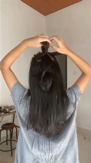 half up ponytail hair style girl simple and easy for long hair ✨️ #viral #hairstyle #shorts