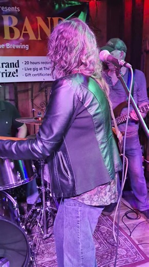 #patsythompsonspotlight Video by: FB - DeeLuxe Entertainment IG - @deeluxe.entertainment | Patsy Thompson Spotlight