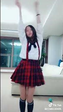 JS神動画 妄想をかきたてる踊り