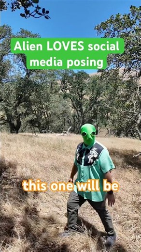 The Alien caught onto social media way too quick #fyp #alien #comedy #humor #hiking #funny