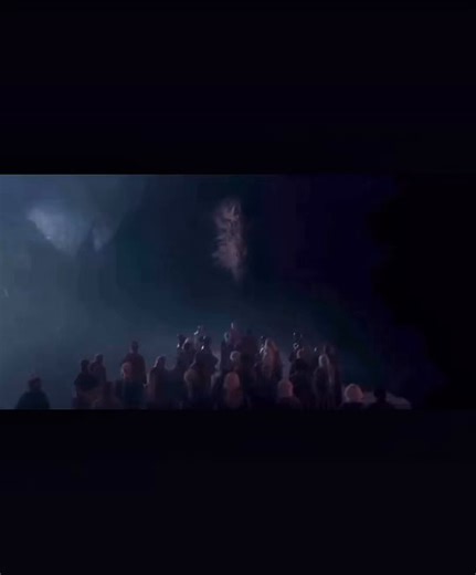 🐉 The real reason Game of Thrones dragon roars feel so unnatural:Those sounds were never random.The sound designers mixed dogs growling, lions roaring and even tortoises mating 😳 to create that deep, unnatural, terrifying sound.That’s why their roars send chills every single time