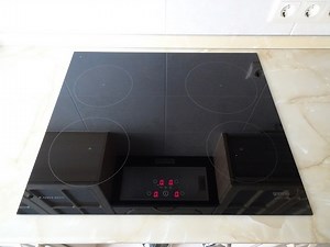 Installation and connection of the Gorenje IT 614 SC hob