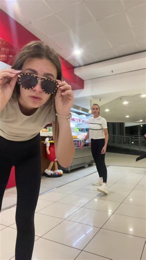 KiKi (@kiki_la_coco)’s videos with original sound - TheBestDjMixes&BootlegRemixes