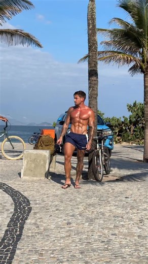 Do I look a cops ?! 👮‍♂️ | Jacobs VIP