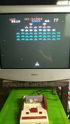 Ретро игры на ретро консолях: Galaga и Dendy