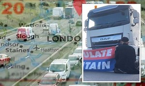 M25: Insulate Britain protesters block traffic on motorway