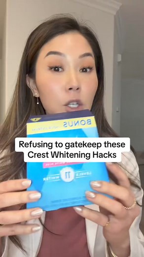 How to get the most out of your Crest White Strips. #athomewhitening #crestwhitestrips #teethwhitening #dentist | JoycetheDentist