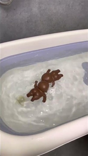 有了这俩小玩意儿宝宝每天都吵着要洗澡哈哈哈泡澡玩具戏水玩具发条玩具洗澡玩水玩具玩个很新的东西