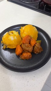 Let's make some mashed Yam Porridge | Dolapo Grey