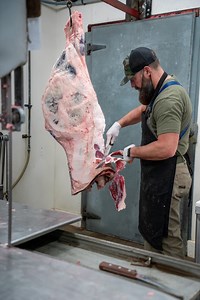 🔪🔥 Who doesn't love beef jerky? #reels #beef #butcher #butchering #thebeardedbutchers #meat #jerky #howto | The Bearded Butchers