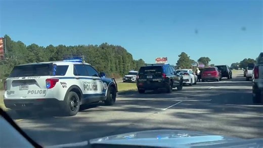 Multi-vehicle crash on Hwy 204