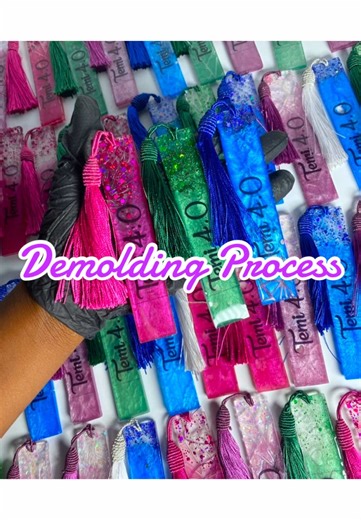Demolding is so satisfying 😍 No more folding of book pages. Our online class is ongoing for 10,00 best resin artist in nigeria can i use 15k to start my resin business resin art ideas Resin Art For Beginners How To Do Resin Resin Starter Kits Resin bookmark #resinart #resinkeychains #epoxyresin #partysouvenir #resinbookmark