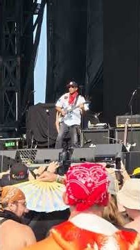 Tom Morello Delivers A Rage Against The Machine Medley At Louder Than Life