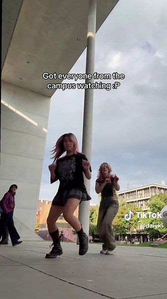 DC @RAFAYEL and @Luckylucy Dance Performance