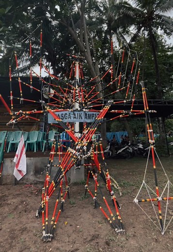 Kreasi Robot dengan Tongkat dan Tali di Pramuka