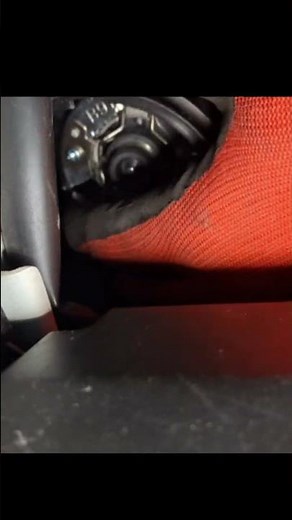 Nissan Rogue | Removing the Low Beam Headlight Bulb