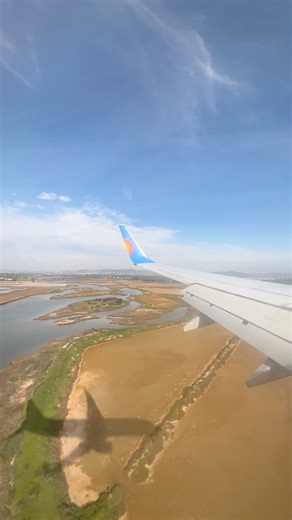 17K views · 432 reactions | Landing at Faro airport, Portugal  #faro #landing #portugal #portugaltravel #algarve #algarveportugal #adeelehsan #desaurpardes #pakistanisinportugal #HolidaySeason #visitportugal #visitalgarve #lisbon #porto | Des Aur Pardes | Facebook