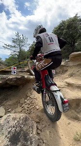 Trial Vintage FFM Saint Pantaleon les vignes 🍇 Une belle 😻 Montesa 348 😀 | www.trial-club.com