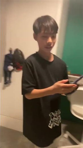 Trolling Siri 🤣🤣🤣🤣🤣