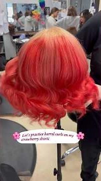 Let’s practice some barrel curls in cosmo school 🍓 #cosmo #hairstyle #fyp #hairtutorial #hairinspo