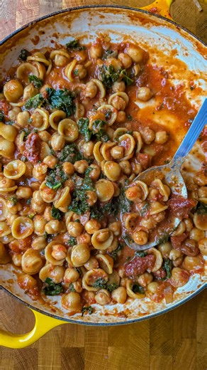 Sophie Macfie on Instagram: "Some musings on strength, wellbeing, and fighting for change ❤️ plus a delicious Spiced Chickpea Orecchiette recipe, now on my web app. This Jan so far I’ve developed 13 new, high-protein, high-fibre, plant diverse recipes that help us grow stronger and happier together. If you’d like to find out more about the web app you can head to the pinned post at the top of my page, and my highlights section. Love Soph xx #easyhealthymeals #quickrecipes #highproteinmeals"