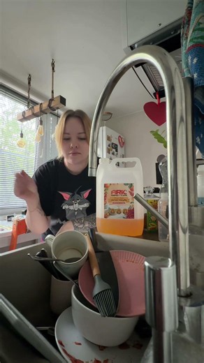Почему не работает, кто знает?😭
