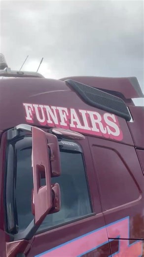 “Farrars Fun Fairs Lorry 🚛🎡 | Looks Amazing!”