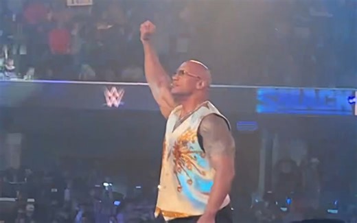 WWE SD20240316现场竖屏拍摄The Rock巨石强森用回反派时期出场音乐