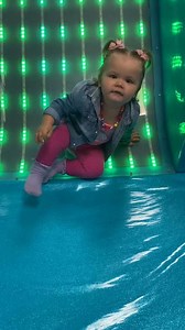 20K views · 318 reactions | Bug at the hub today She’s not sure about the wind…wait until the end #windy #riversid | Itsa buglife | Facebook