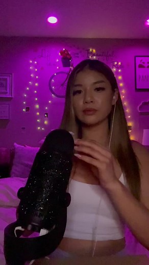 Nail sounds 💅🏼#asmr #asmroftiktok #tapping #asmrpov #asmrvids #asmrvids #scratching