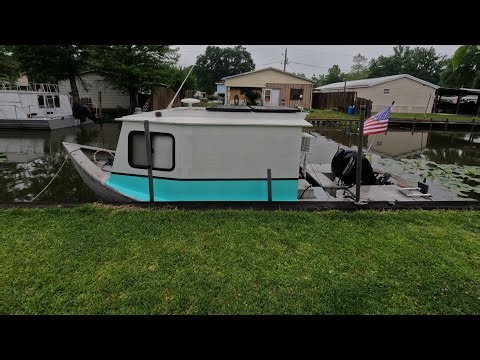 DIY tiny houseboat walk through and ‪@Vatrer‬ power set up for solar and 110ac power